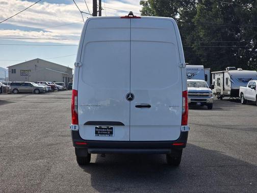 2024 Mercedes-Benz Sprinter 2500 170 WB