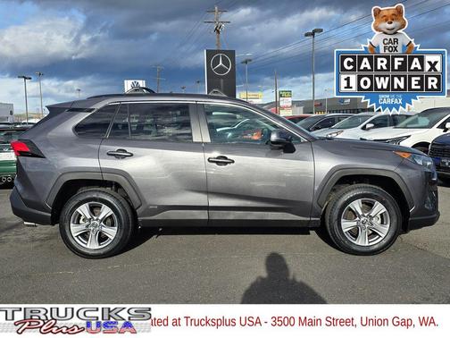 2022 Toyota RAV4 Hybrid LE