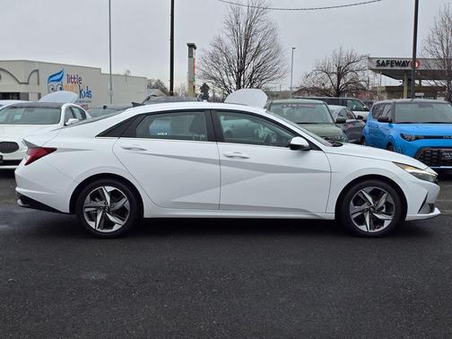 2023 Hyundai ELANTRA HEV Limited