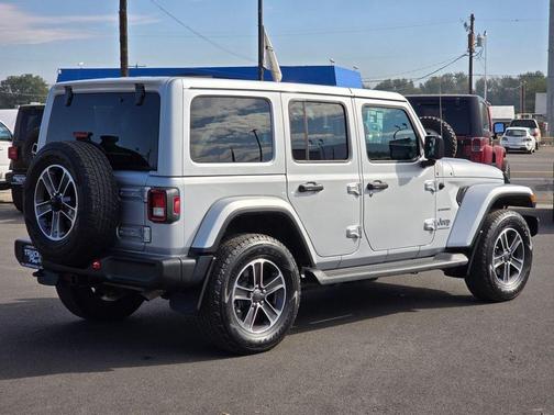 2023 Jeep Wrangler Sahara