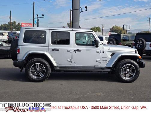 2023 Jeep Wrangler Sahara