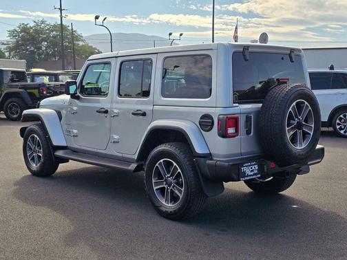 2023 Jeep Wrangler Sahara