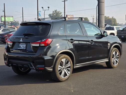2023 Mitsubishi Outlander Sport 2.0 LE