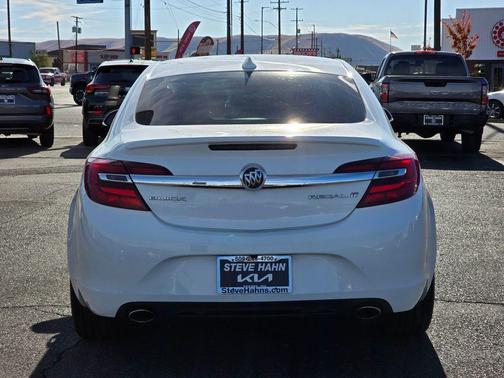 2017 Buick Regal Turbo Sport Touring