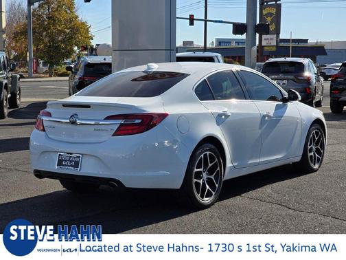 2017 Buick Regal Turbo Sport Touring