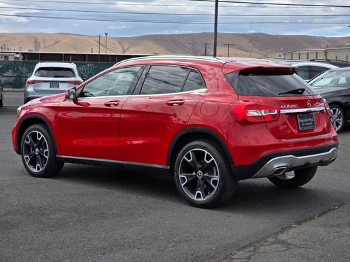 2019 Mercedes-Benz GLA 250 Base 4MATIC
