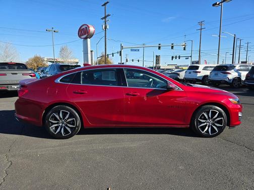 2023 Chevrolet Malibu RS