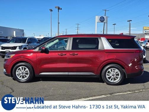 2024 Kia Carnival LX