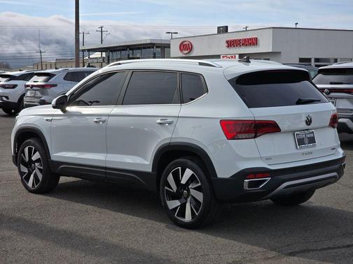 2023 Volkswagen Taos 1.5T SEL