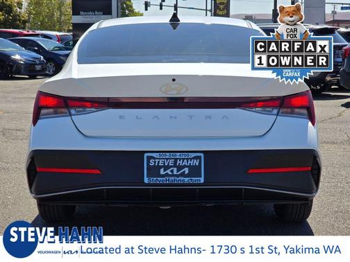 2024 Hyundai ELANTRA SE