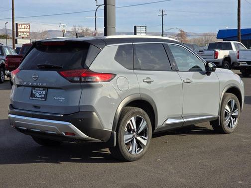 2023 Nissan Rogue Platinum