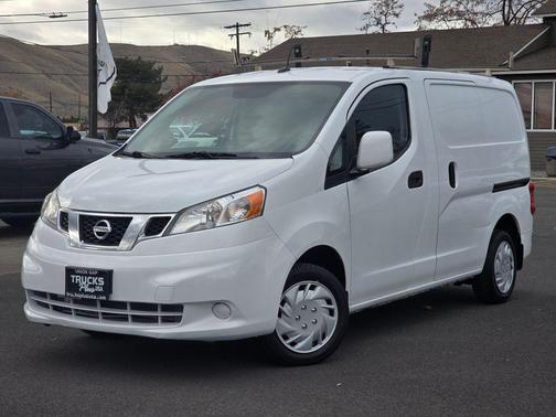 2018 Nissan NV200 SV