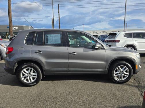 2011 Volkswagen Tiguan S