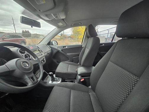 2011 Volkswagen Tiguan S