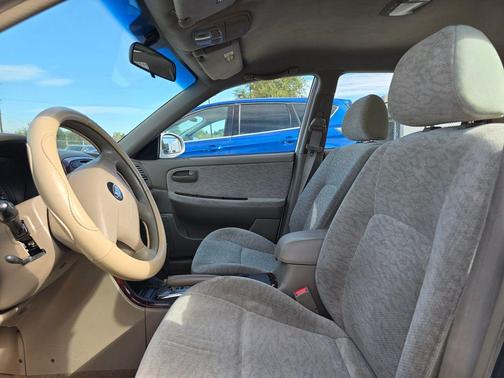 2005 Kia Optima LX