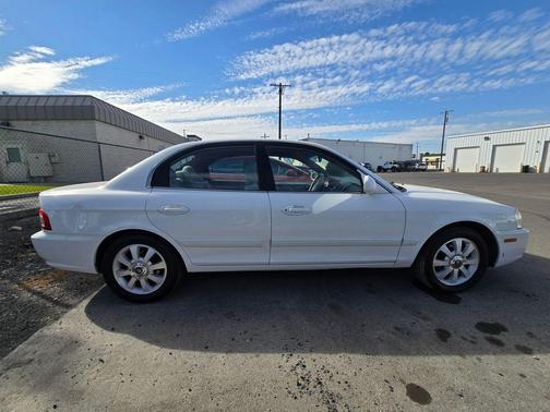 2005 Kia Optima LX