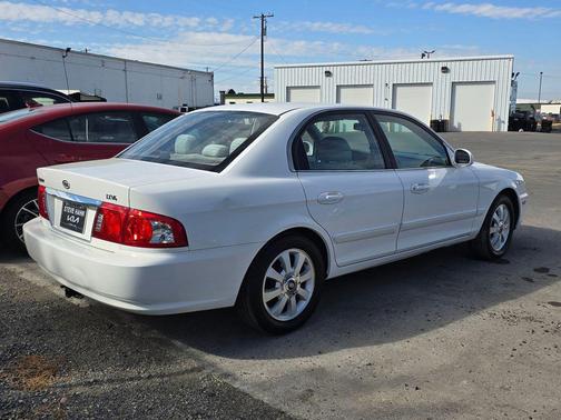 2005 Kia Optima LX