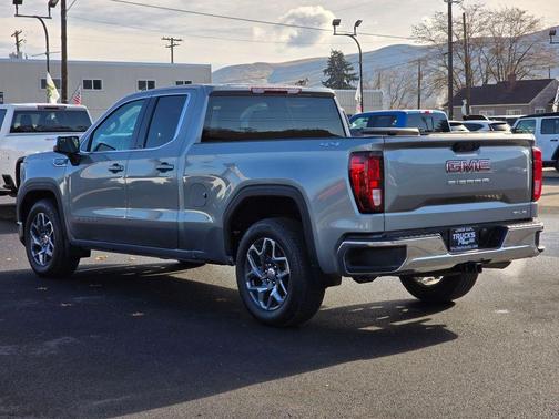 2023 GMC Sierra 1500 SLE