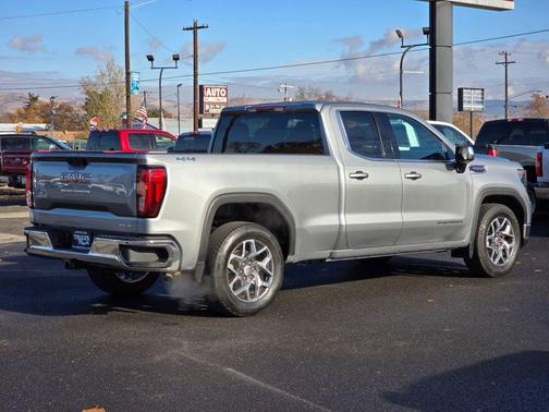 2023 GMC Sierra 1500 SLE