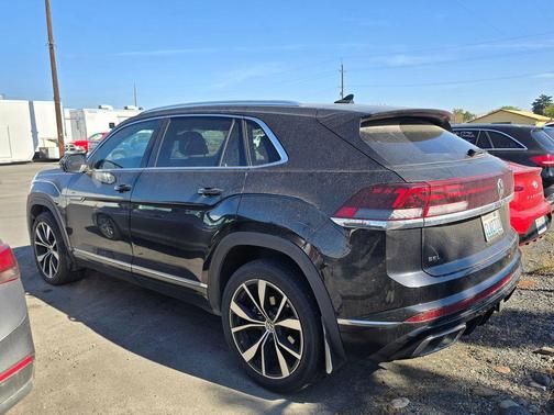 2024 Volkswagen Atlas Cross Sport 2.0T SEL Premium R-Line