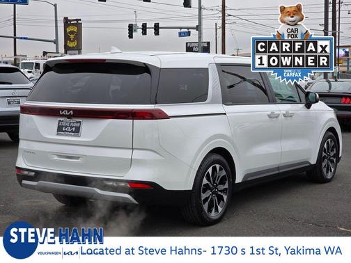 2024 Kia Carnival EX