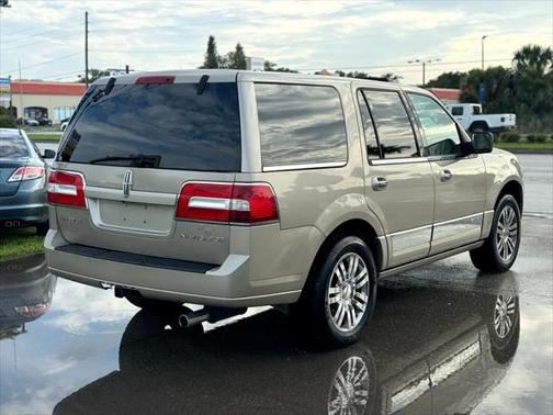 2008 Lincoln Navigator Base