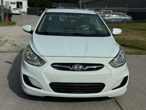2013 Hyundai Accent GLS