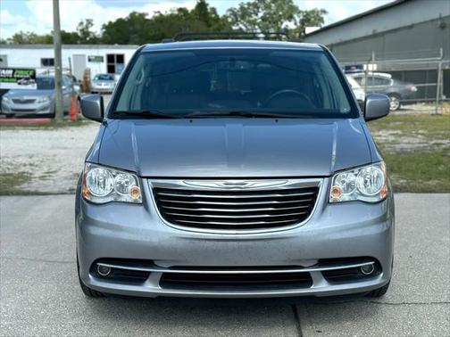 2013 Chrysler Town & Country Touring