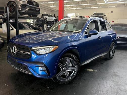 2023 Mercedes-Benz GLC 300 Base