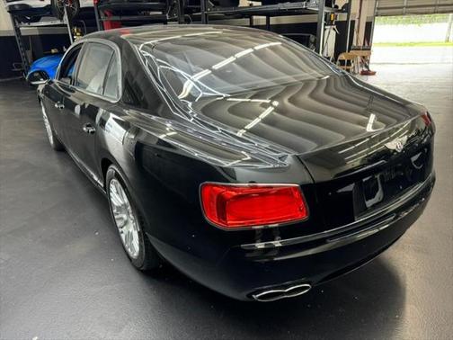 2018 Bentley Flying Spur V8