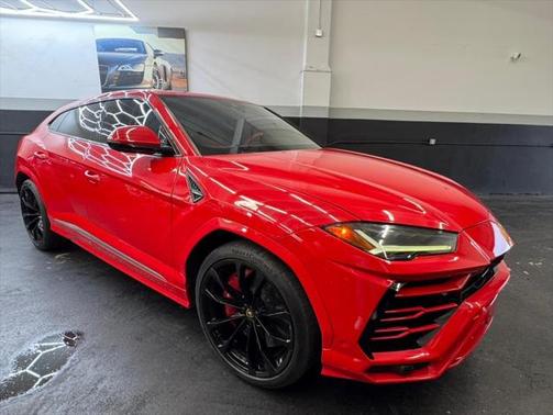 2021 Lamborghini Urus AWD