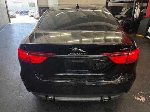 2020 Jaguar XF 25t Premium RWD Automatic