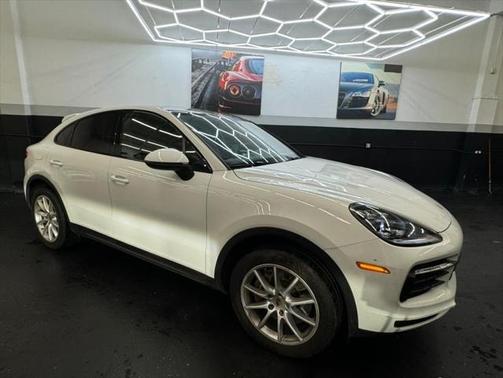 2021 Porsche Cayenne Coupe AWD