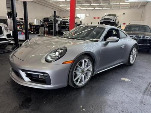 2021 Porsche 911 Carrera