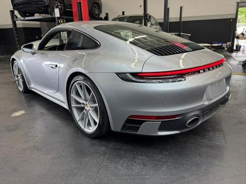 2021 Porsche 911 Carrera