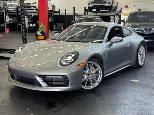 2021 Porsche 911 Carrera