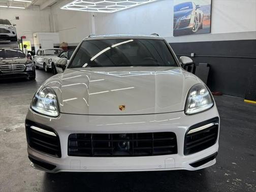 2021 Porsche Cayenne GTS
