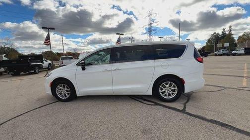 2024 Chrysler Pacifica Touring-L