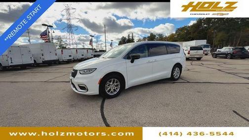 2024 Chrysler Pacifica Touring-L