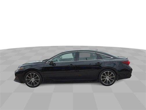 2019 Toyota Avalon XLE