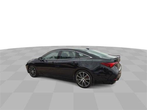2019 Toyota Avalon XLE