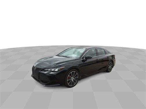 2019 Toyota Avalon XLE