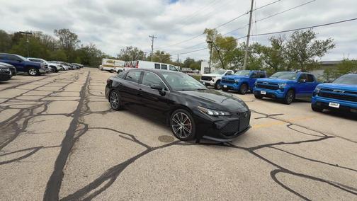 2019 Toyota Avalon XLE
