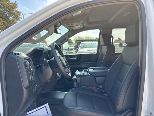 2025 Chevrolet Silverado 3500 WT