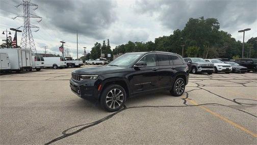 2022 Jeep Grand Cherokee Overland