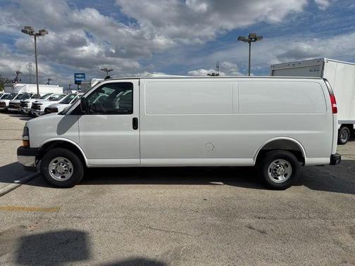 2025 Chevrolet Express 3500 Work Van