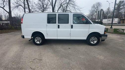 2022 GMC Savana 2500 Work Van