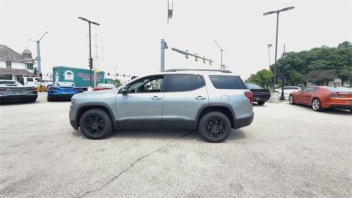 2023 GMC Acadia AT4