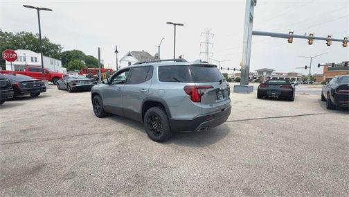 2023 GMC Acadia AT4