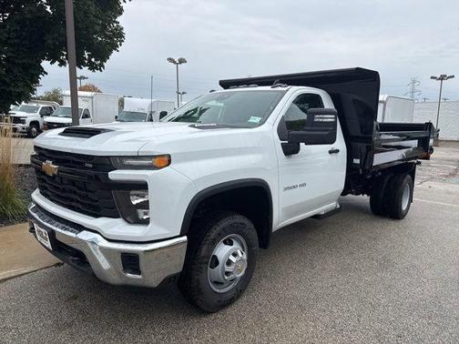 2025 Chevrolet Silverado 3500 WT